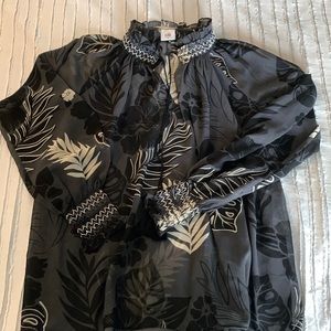 CAbi Aloha Blouse Size Medium